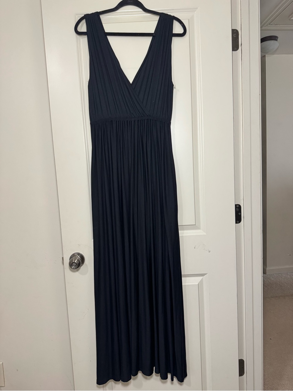 Banana Republic GODDESS MAXI DRESS Sleeveless Pleated Maxi Dress S black - Picture 3 of 8